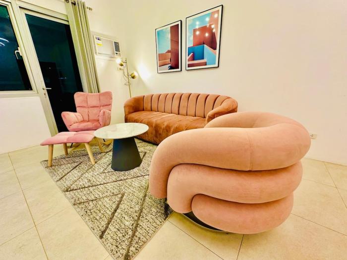 LetStay Aspire 45H 1-BR Condo 56-Sqm
