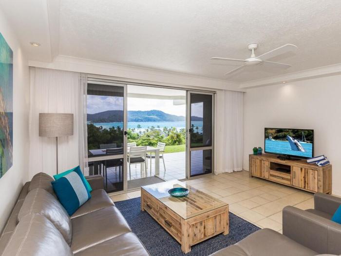 Poinciana 010 - buggy included!