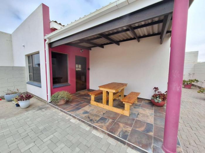 2 Bedroom Apartment GPG Self Catering