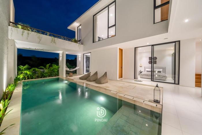 Villa MiRu, 3 bedroom brand new modern villa in Pererenan, Canggu with view river and paddy field