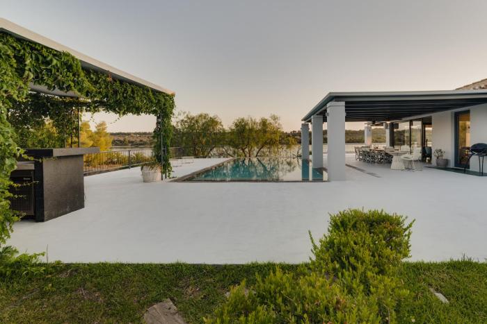 The House before the Lake