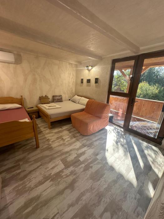 Apartmani Mila , Nova drvena kucica