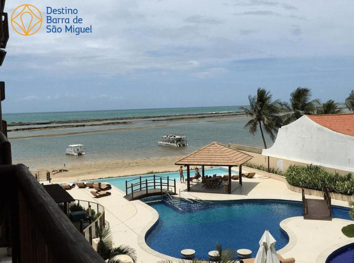 Conforto à Beira-Mar no Condomínio Barra Bali - Destino 327