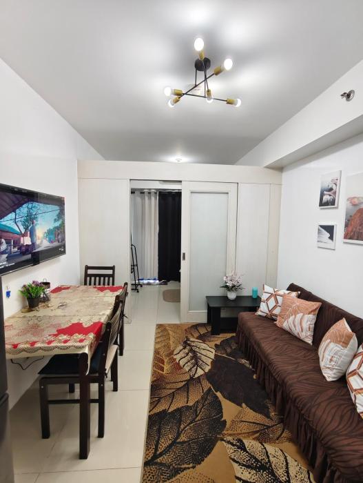 Sea Residence MOA - JULIZA STAYCATION