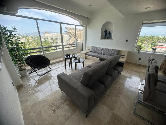 Exclusive Luxury Penthouse!