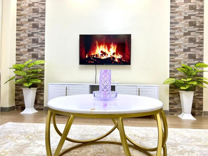 executive catchy apartment with modern equipped gym, heated swimming pool, private parking space and a relaxing rooftop with amazing city views