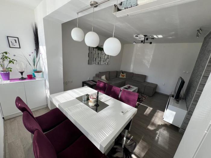 Park View Apartment