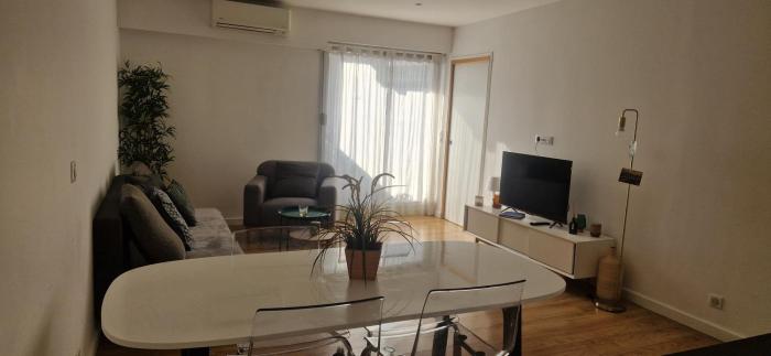 Centre de Nice - Musiciens - Maréchal - Balcon 500m Promenade des Anglais