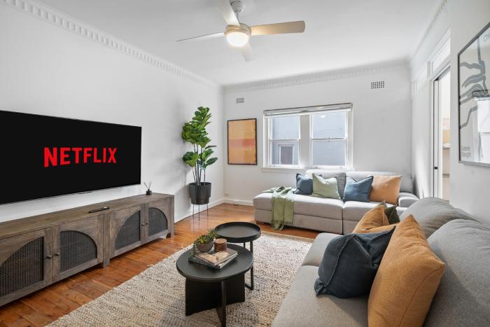 Bellevue Hill 3BR Escape with Full kitchen