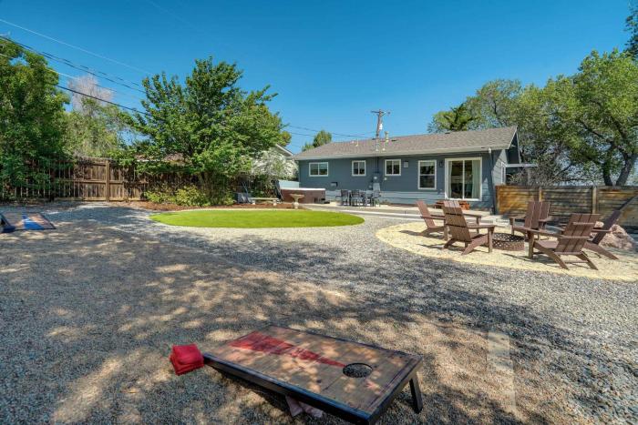 Skyline Estate Hot Tub Spacious Yard & Views