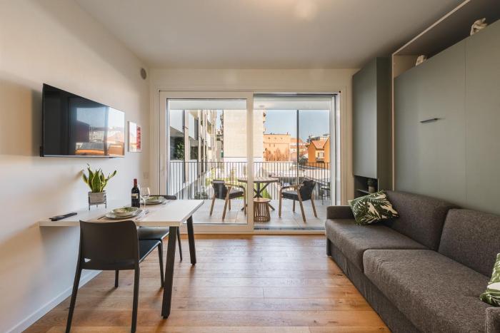 Navigli cozy design studio with balcony