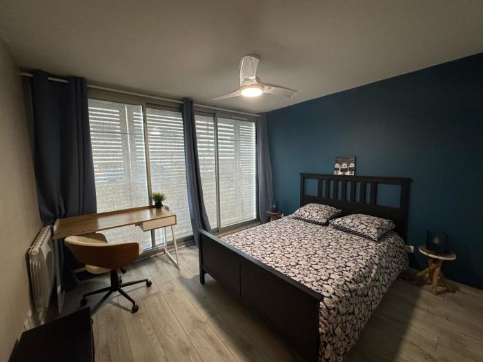 Appart Lumineux 2ch proche Près dArènes avec wifi tv et patio