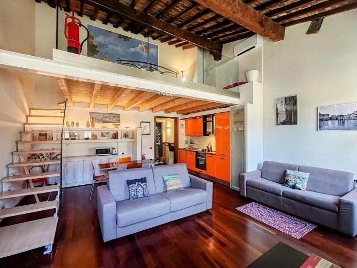 Cavour Suite Mezzanine by 360Rentals