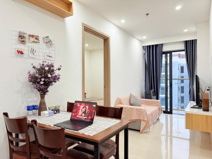 Nhà Bơ HomeStay & Apartment