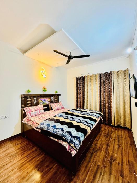 Couples and family welcome for stay