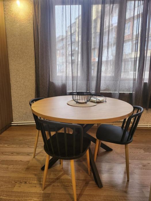 SALE! 75 sqm Old Tbilisi Daily&Monthly 1-BD Apt