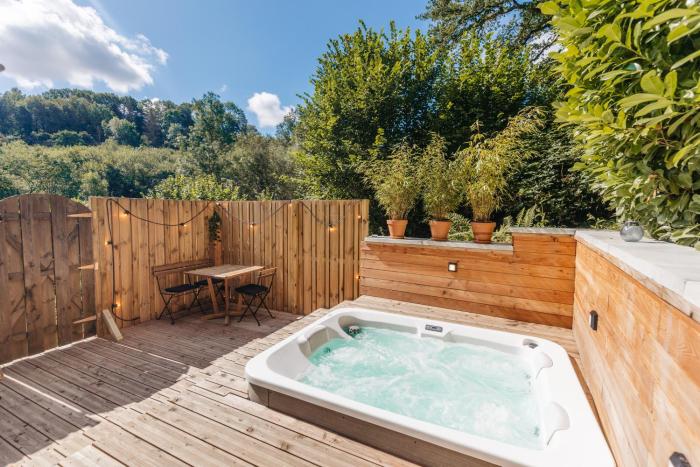 Le Chalet de lOurs, jacuzzi and private sauna