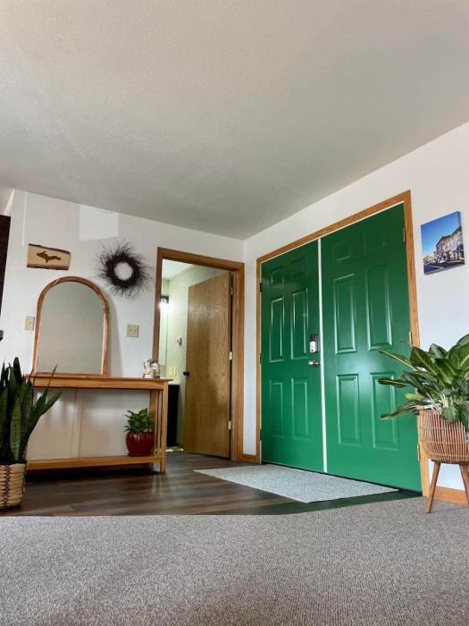 Downtown Green Room at Villages on Aurora