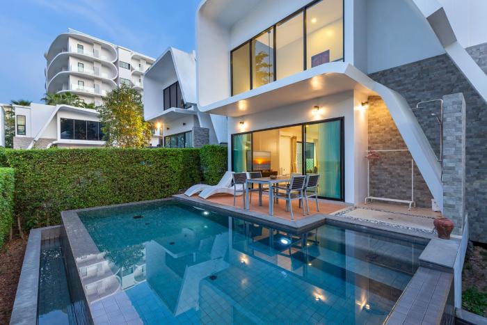 Phuket Nai Han Beach Villa with Pool