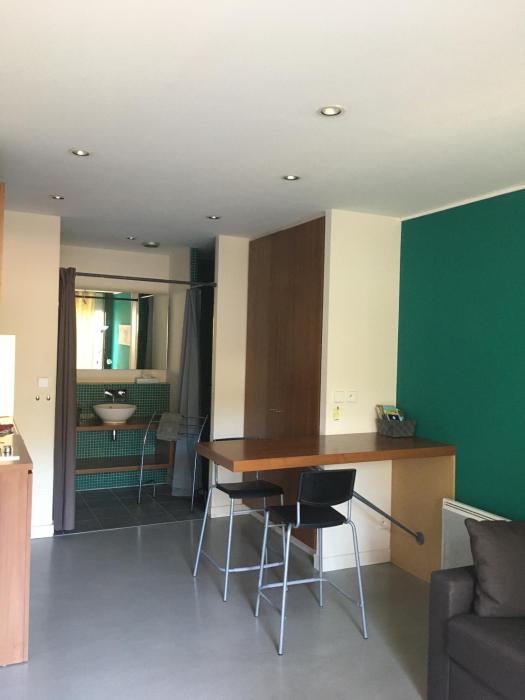 Studios Colorés Pont Roman