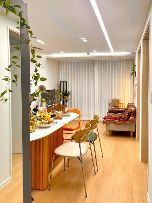 JAY HOUSE near cheonho subway line 5, 8