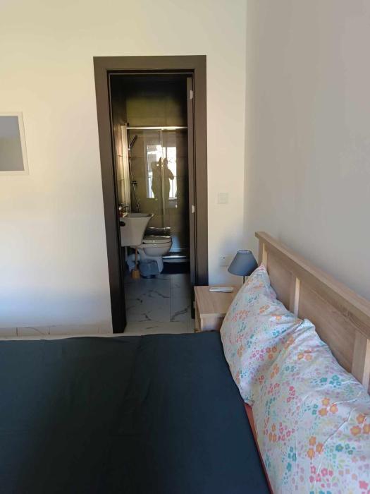 Poppy Court Private Room in Marsascala