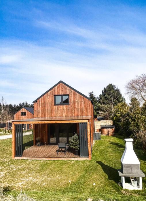 TOP house with private HOT TUB-near sea, lakes and forest