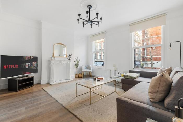 2Bed 3Bath Family Flat in SW1P - 6ppl
