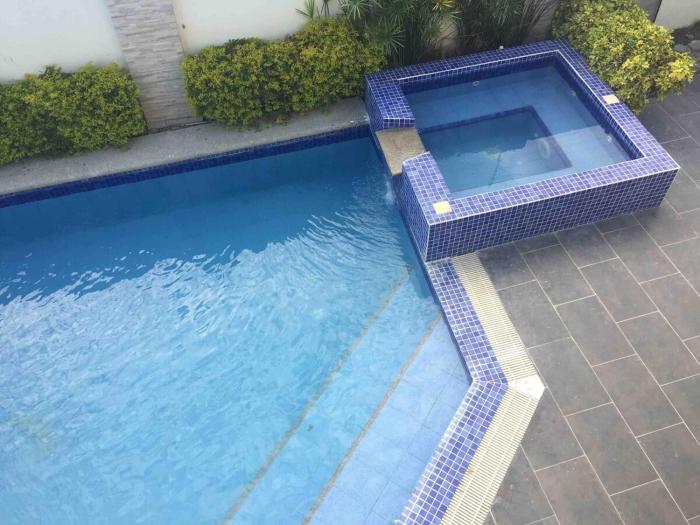 Salinas house with pool - Sector Puerto Lucia