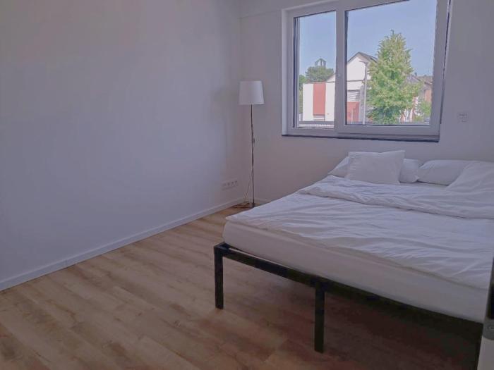 Haus 42 C Near Düsseldorf Messe & Airport