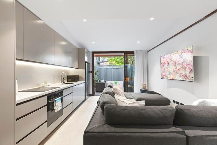 The Victorian Stone Terrace