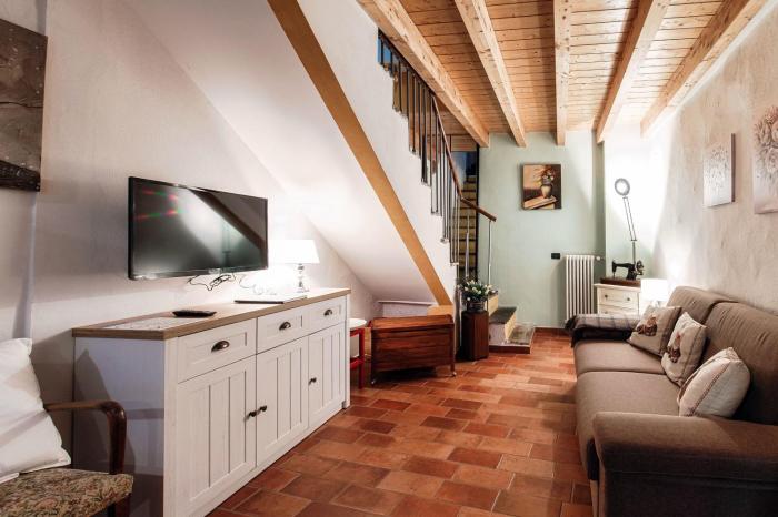Willow House by Quokka 360 - In The Historic Village Of Sala Comacina