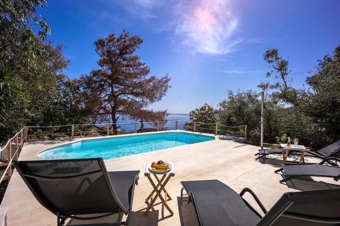 Villa Limanaki Lavrion Port