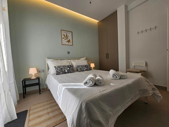 OLYMPIC Perfect Base to Explore Athens, Central Penthouse near metro and train