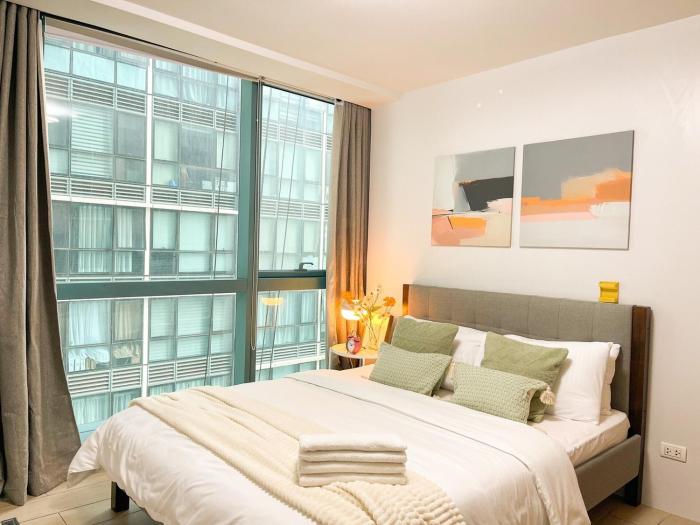 Prime BGC Condo at Uptown Area #oursw11g