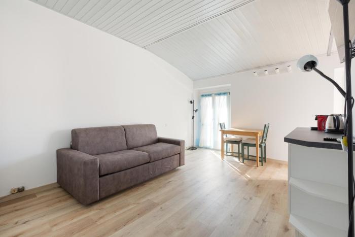 GuestHost - Milano- Corso Lodi Studio with AC & WIFI