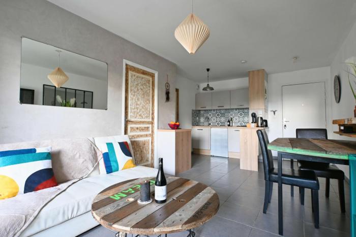 Appt T2 en rez-de-jardin, au calme, à 2mn tram !