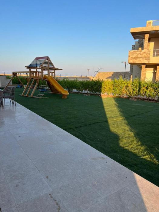 فيلااا سيسيليا لاجونز الساحل الشمالي علي البحر