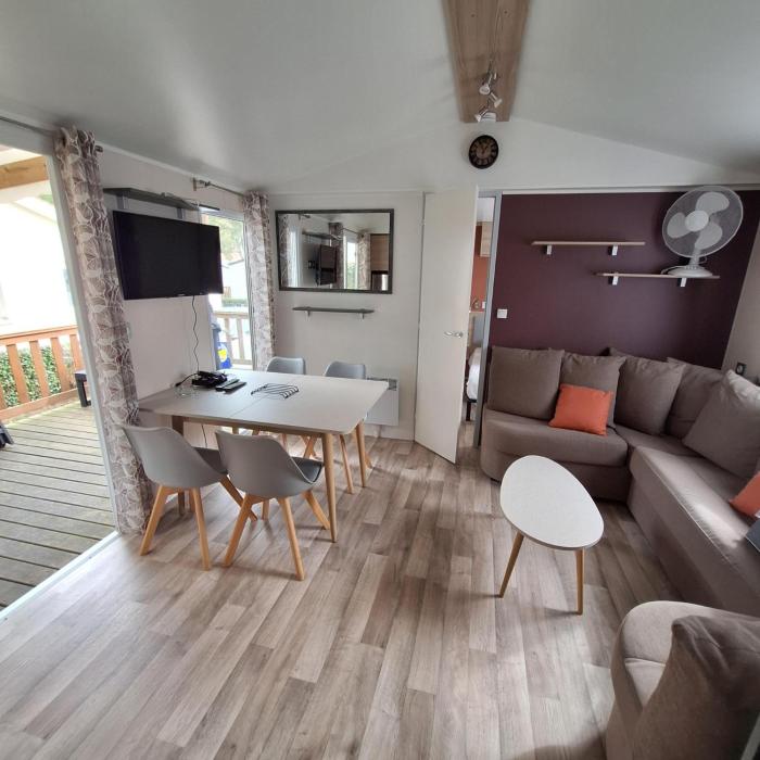 mobil-home family 6 personnes, 3 chambres Camping 4 étoiles bois dormant