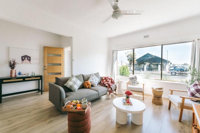 Hobart Riverside Cosy 4BR - 10mins to Hobart CBD