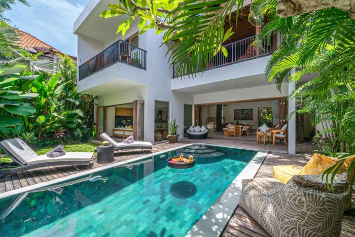 Puri Aman - Unique & Lush 3BR Pool Villa - Next to Gigi Susu & Walk to Beach