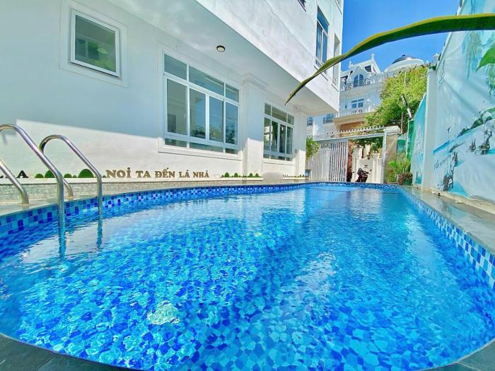 Serina Villa Pool Beach