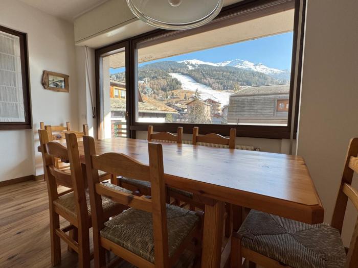 Trilocale panoramico a Bormio con vista mozzafiato
