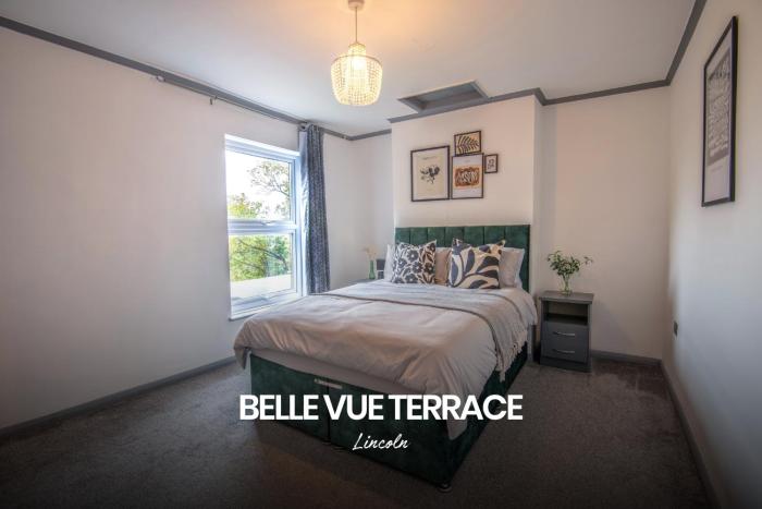 Bright and Warm Home in Lincoln by Renzo, Free Wi-Fi, Perfect for Staycations!