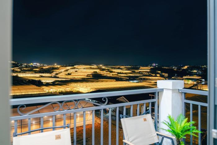 Teen Hillside Đà Lạt- Ngay Xóm Lèo - View Nhà Lồng