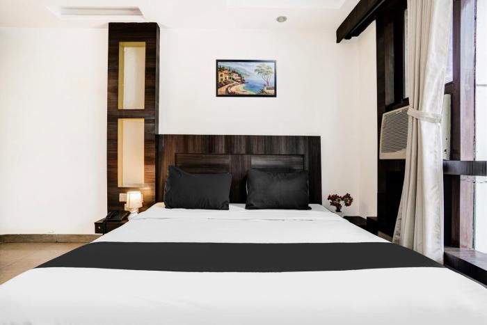 Collection O Shirdi Near Sai Baba Temple