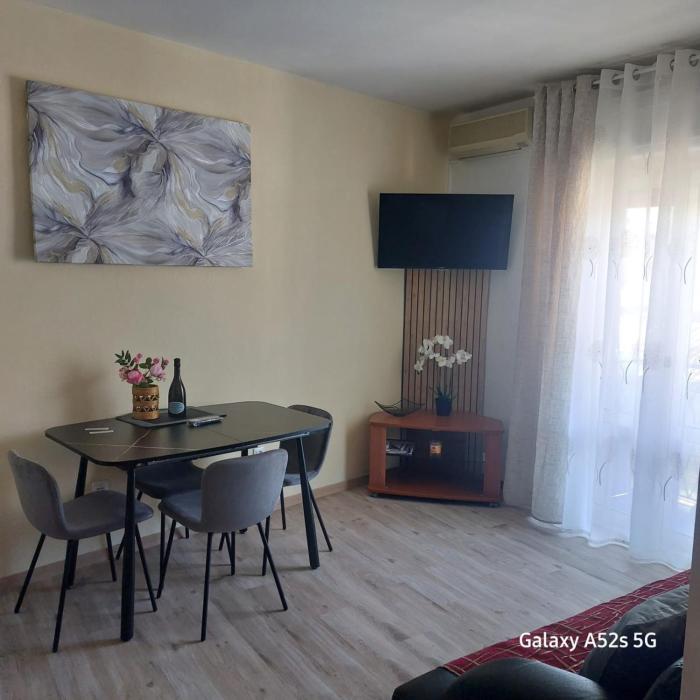 NATALI Appartamens Rosa