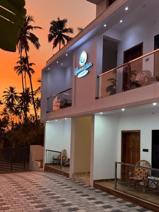 Wavealokam Beach Retreat