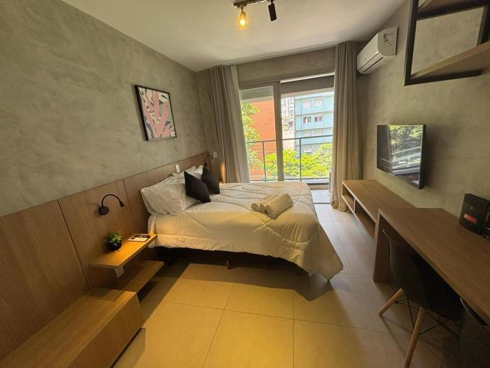 Hospede-se ao lado do Allianz e vá a pé aos shows