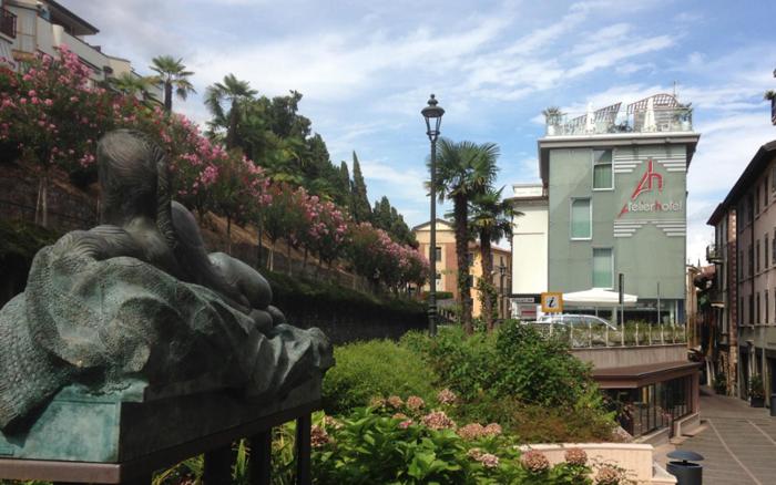 Happy Hotel Atelier Gardone Vittoriale